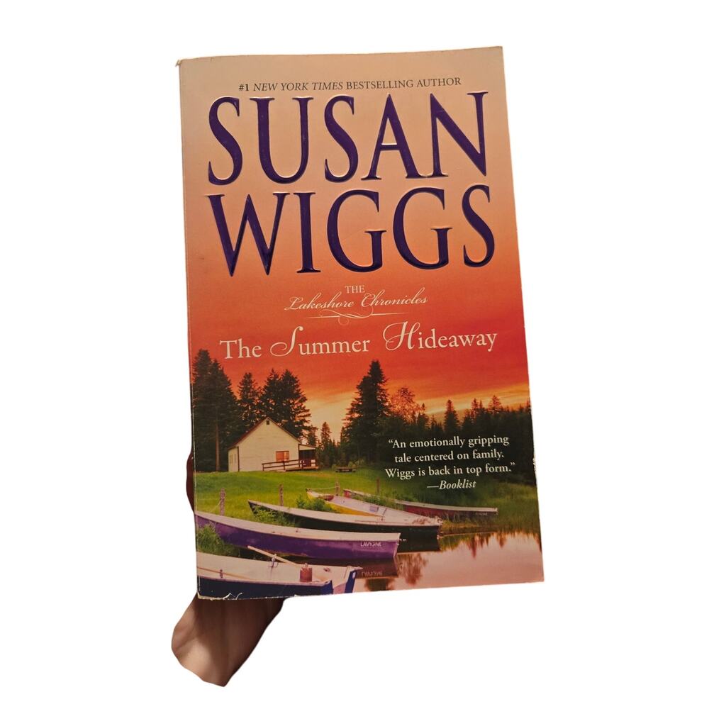 Susan Wiggs THE SUMMER HIDEAWAY Women's Fiction MIRA Harlequin 9780778317005